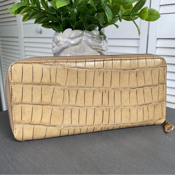 Abas Croc Leather Zip Wallet - Picture 4 of 10